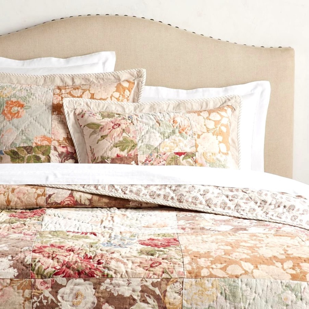 Pottery Barn Carolina Floral Patchwork Reversible Cotton Queen Quilt & Shams